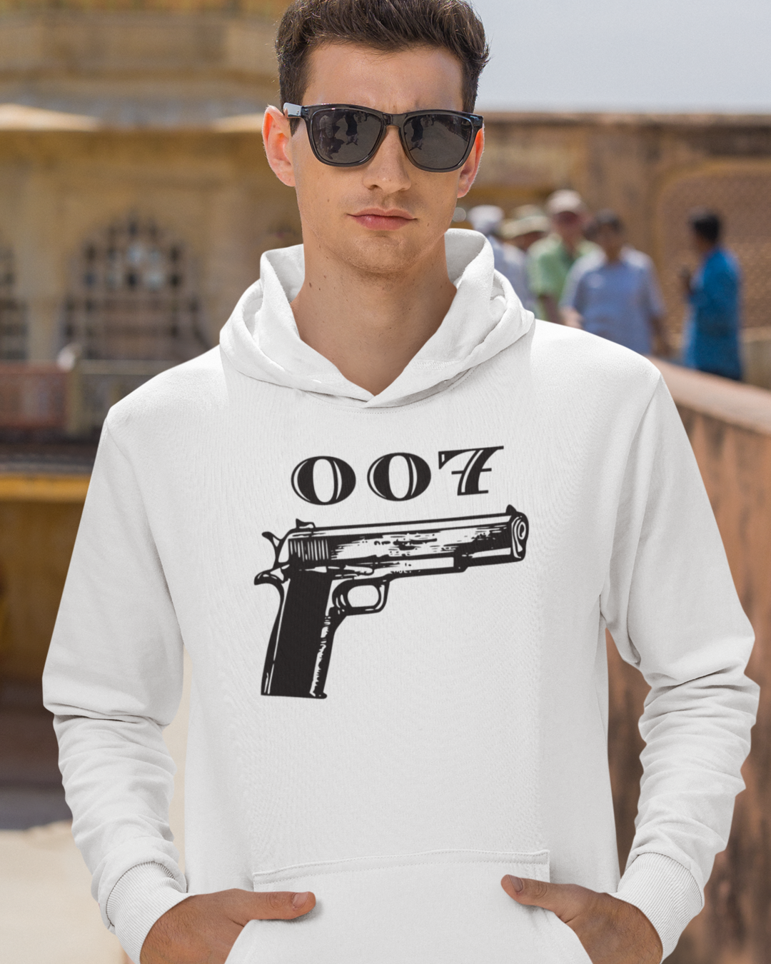 007Gun Hoodie white